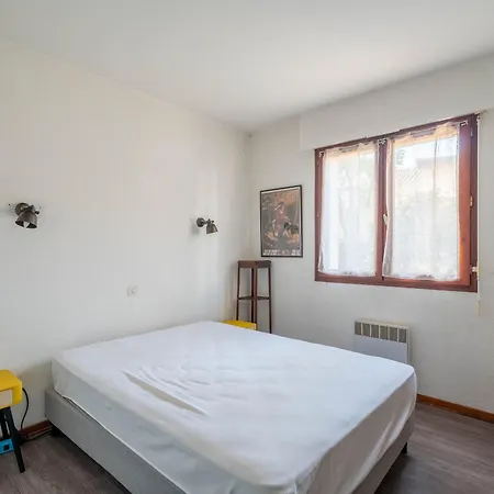 T2 Avec Terrasse Et Parking Proche Ocean - Fr-1-50-160 Apartment *