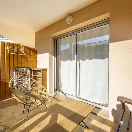 T2 Avec Terrasse Et Parking Proche Ocean - Fr-1-50-160 *